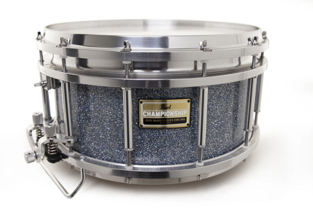 Pearl Championship Pipe Band 14" x 7.0"  Snare Drum  | Crystal Rain 14" x 7.0"