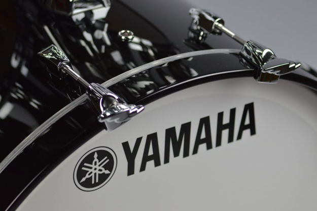Yamaha Absolute Maple Hybrid Bass Drum 24x16 Solid Black