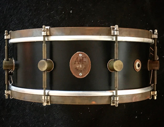 A&F 5,5x14 Club Snare, Mahogany - Brass Hoops