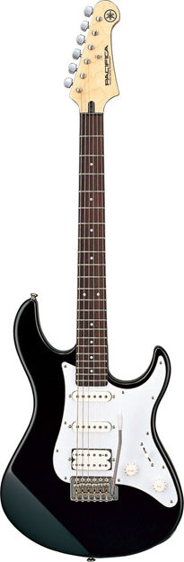 Yamaha PACIFICA012 Electric Guitar