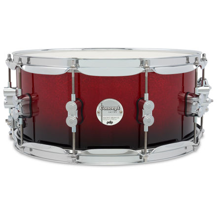 PDP Concept Maple Red to Black Fade Lacquer 6.5x14 skarptromme med krom hardware