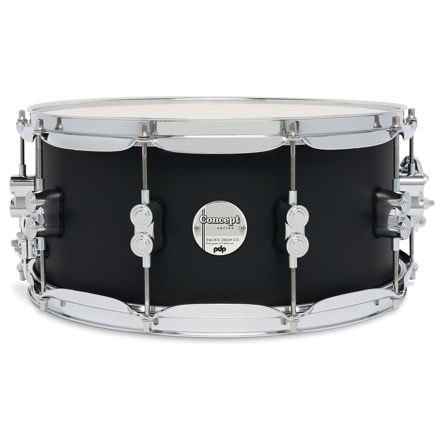 PDP Concept Maple Satin Black 6.5x14 skarptromme med krom hardware