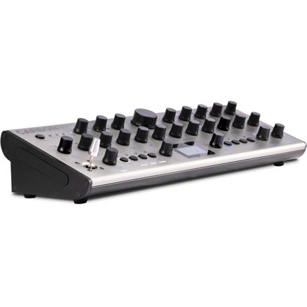 Modal Carbon8M Desktop Synth