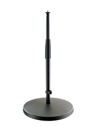 K&M 23323 Mikrofonstativ med rundfot, lavt